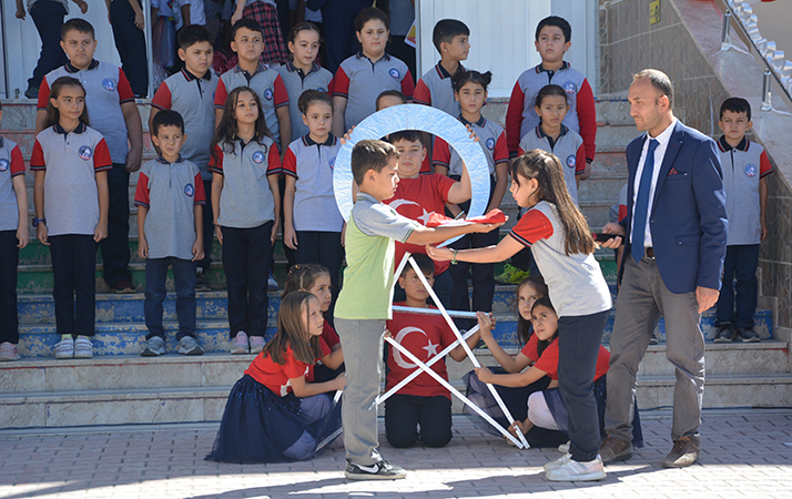 KORKUTELİ’NDE İLKÖĞRETİM HAFTASI KUTLANDI