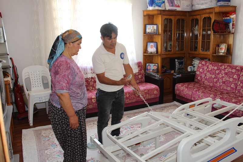 BÜYÜKŞEHİR BELEDİYESİ HASTA VE HASTA YAKINLARININ YANINDA