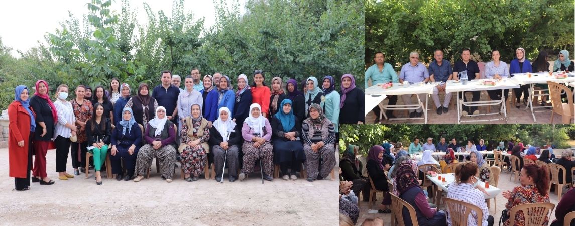 AK PARTİ KADINLARDAN MAHALLE TOPLANTISI