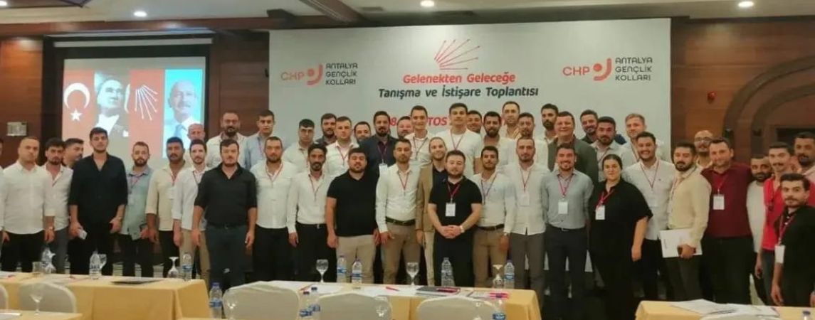 CHP Gençlik, Gelenekten Geleceğe Tanışma Ve İstişare Toplantısına Katıldı
