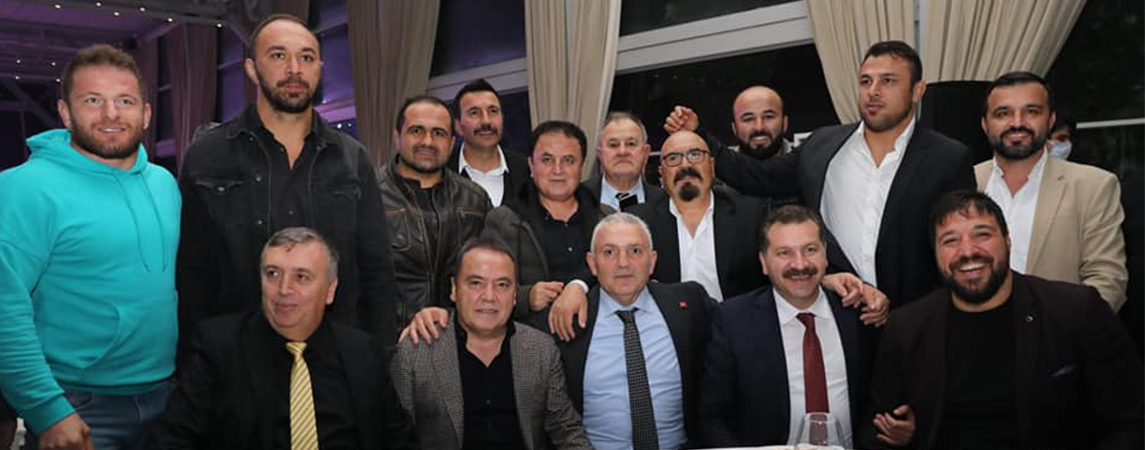 ‘KIRKPINAR & AĞA’ BELGESELİN GALA GECESİ YAPILDI